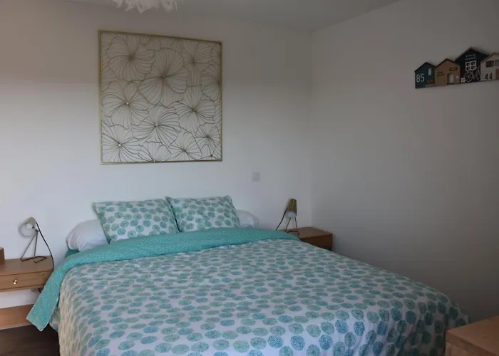 度假居 La Maison Bleue Du Plot Ailhon