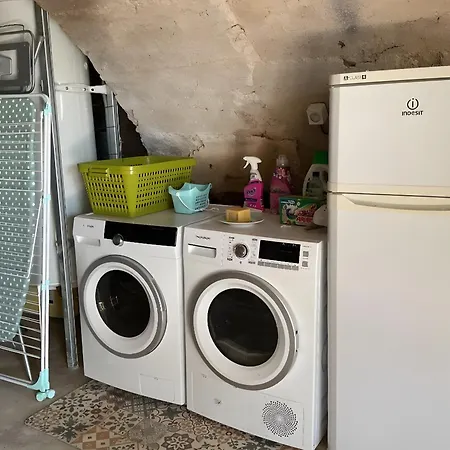 La Maison Bleue Du Plot *