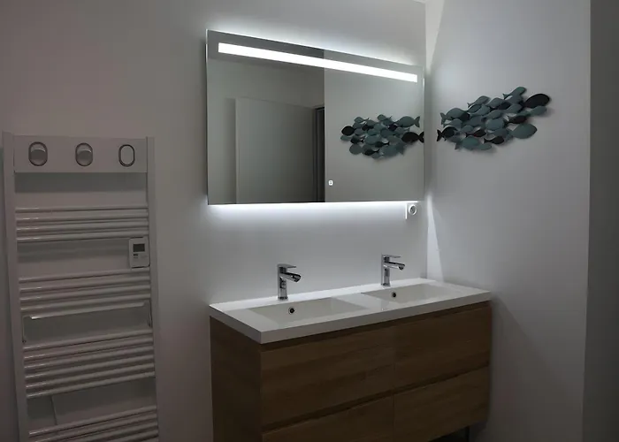 La Maison Bleue Du Plot Vakantiehuis Ailhon
